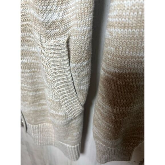 Women's Tan and White Cardigan Sweater M V-Neck Button-Up Long Sleeve Forever 21 - Picture 5 of 6